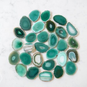 XS Green Agate Slices: Craft Supplies (1-1.25&quot; x 1.5-2&quot;)