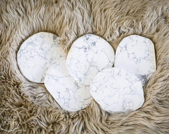 Ensemble de sous-bocks en howlite blanc : sous-bocks minéraux en pierre naturelle