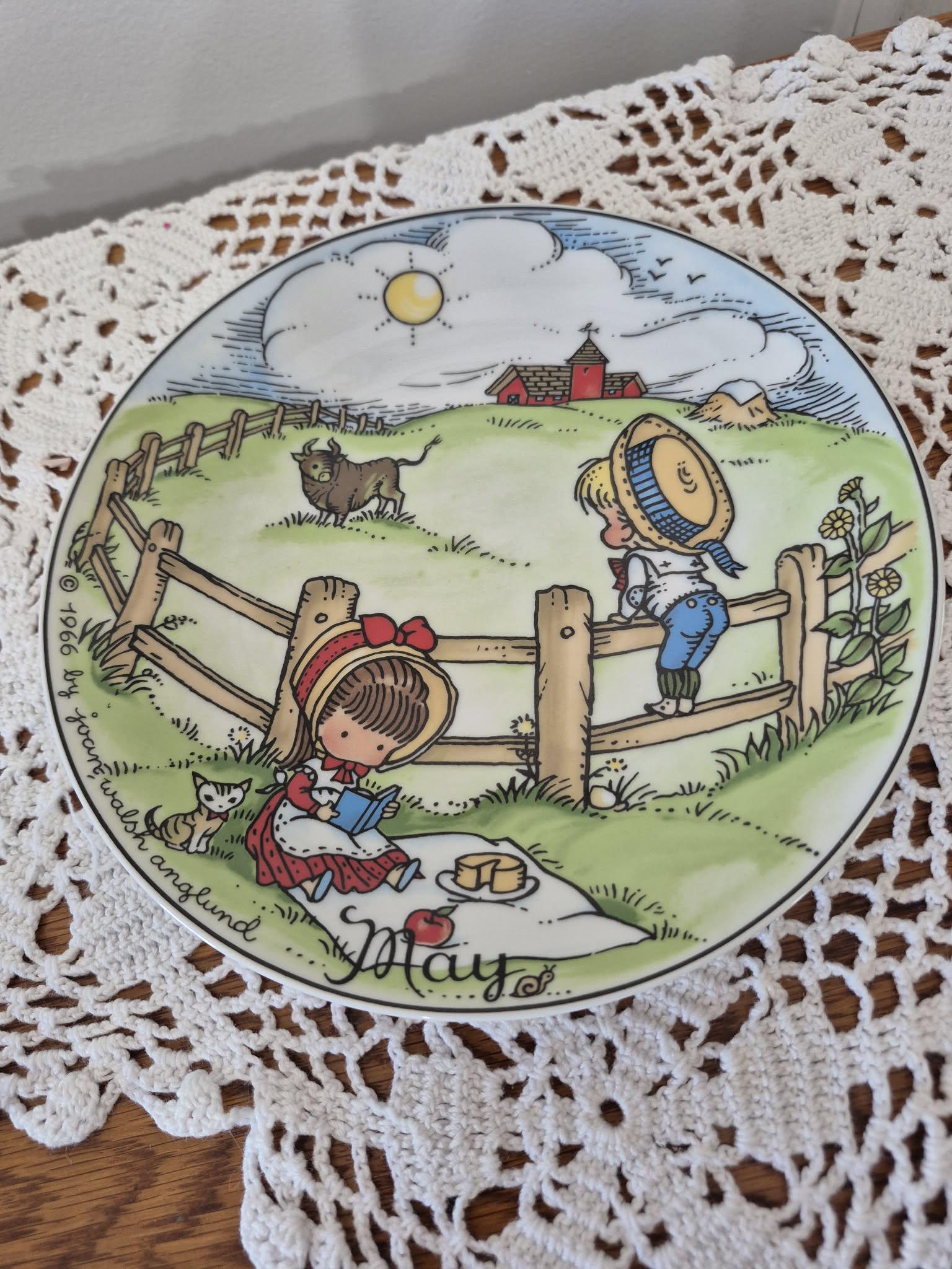 1976年製 Joan Walsh Anglund ヴィンテージ陶器 現状渡し Joan Walsh Anglund Month Plates - Etsy