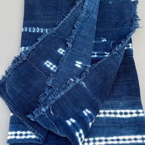 Décoration bohème, jeté en tissu boue, rayures bleues et blanches teints en cravate, textile africain vintage indigo foncé image 7