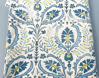 Linen fabric remnant- Le Gracieux Hand produced linen, Discounted fabric- 100% linen floral print- blue & green floral- 4 yards linen fabric