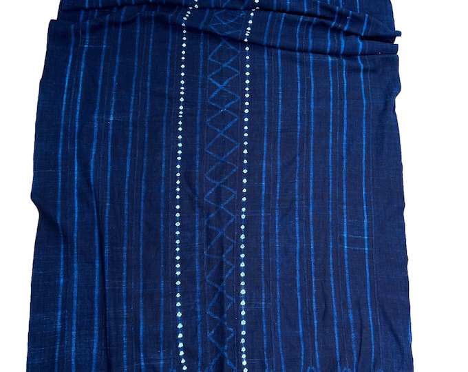 Blue blanket with fringe, Jean throw blanket, recycled jean blanket, Dark Blue cotton throw blanket, distressed denim blanket, navy blue