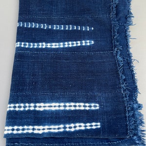 Décoration bohème, jeté en tissu boue, rayures bleues et blanches teints en cravate, textile africain vintage indigo foncé image 8