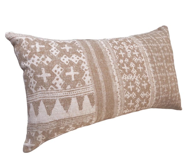 Modern Farmhouse-Cottage Accent Cushion with Stylish Striped Design - Cozy Home Decor