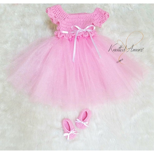 Pink crochet flower girl tutu dress, baby girl coming home outfit, pink tutu dress, baby birthday dress, birthday tutu dress, shower gift