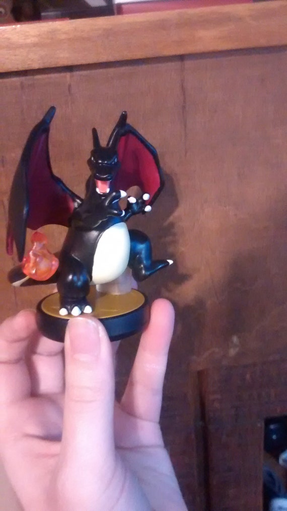 shiny charizard figure