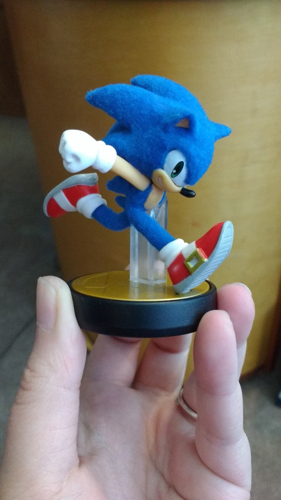 sonic amiibo