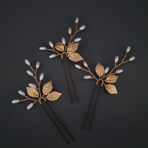 Gold leaf hair pins, silver leaf hair pins, bridal hair accessories, bridesmaid hair accessories, pearl hair pins, leaf hair vine