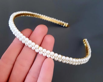 CHLÉ | bandeau de perles | bande de cheveux en perles | accessoires pour cheveux de mariage | accessoires pour cheveux de demoiselle d'honneur | bandeau de demoiselle d’honneur | bande de perles