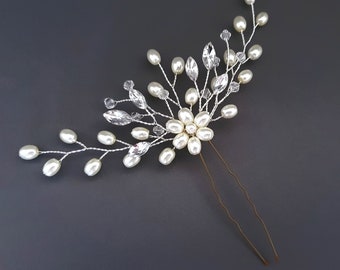 Bridal hair pin, pearl and crystal hair vine, bridal hairpiece, bridesmaid hair accessory, pearl hair pin,bridal headpiece, bridal accessory