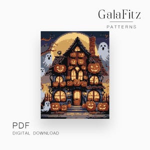 Könnte beinhalten: Ein digitaler PDF-Download-Muster mit einem pixeligen Halloween-Haus mit Kürbislaternen, Geistern und einem Vollmond. Das Haus ist braun und orange, mit einem schwarzen Dach. Der Text "GalaFitz PATTERNS" und "PDF DIGITAL DOWNLOAD" ist ebenfalls sichtbar.