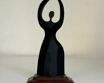 Gunnar Kanevad iron statue
