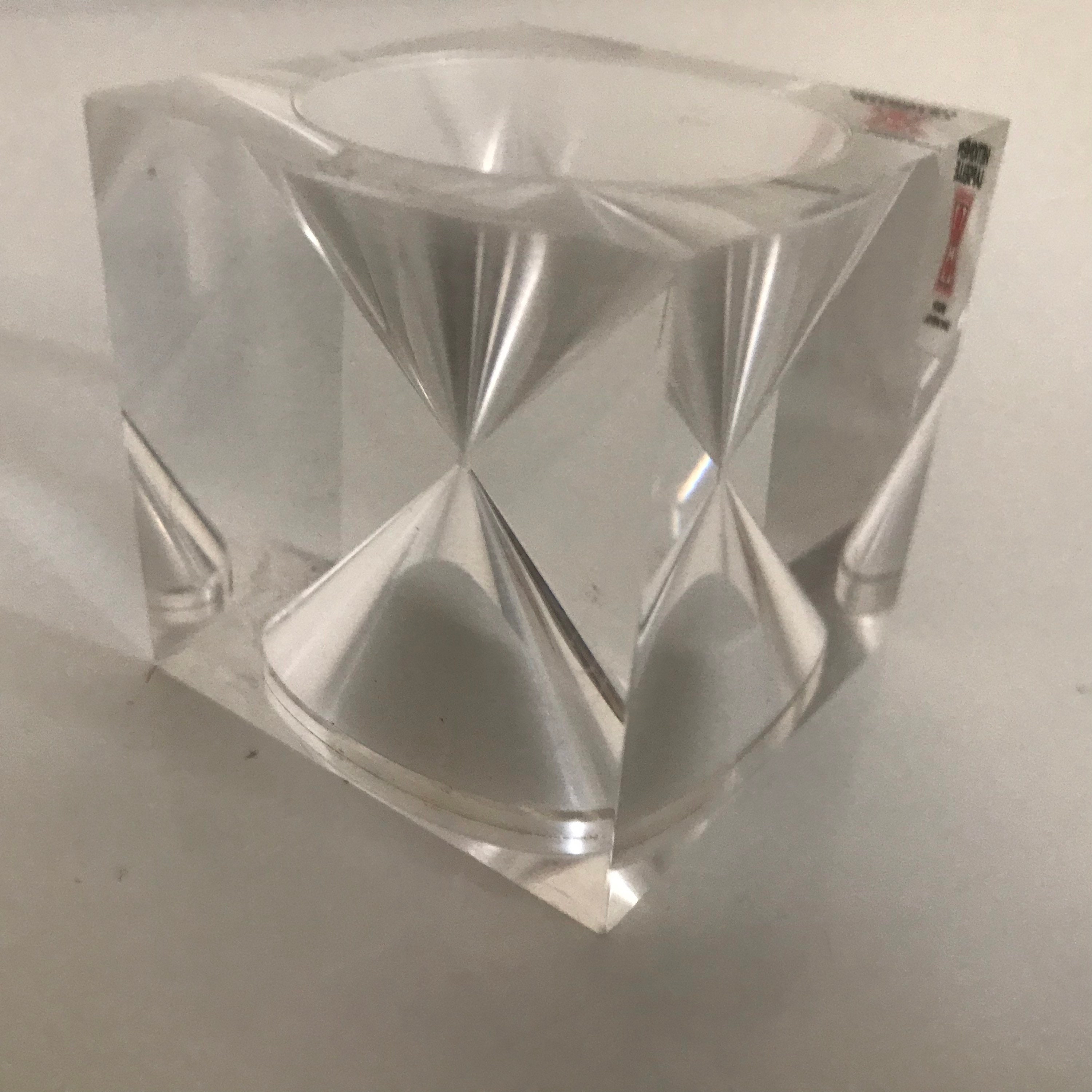 タピオ・ウィルッカラの小さなアクリル砂時計 vakumotuote - Etsy 日本