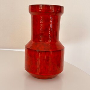 Vintage Italy Raymor atomic red vase art pottery