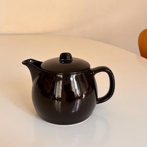 Kaj Franck ceramic teapot arabia