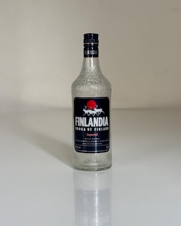 FINLANDIA ウォッカ 750ml TAPIO WIRKKALA Tapio Wirkkala Finlandia Vodka Glass Bottle 1970's - Etsy