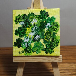 Clover with Flowers (Miniature Acrylic Painting with Easel)