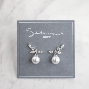 Laverna Earrings, Infinity Earrings, Pearl Earrings, Wedding Earrings, Crystal Earrings, bridesmaids earring, Long Earrings, Elegant