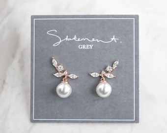 Laverna Earrings, Infinity Earrings, Pearl Earrings, Wedding Earrings, Crystal Earrings, bridesmaids earring, Long Earrings, Elegant