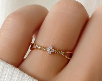 Clover Blossom Ring •  Beaded Infinity Twist Band • Pink Blue Stones • Free Size Ring • Best Friend Gift • Rings Sold Individually