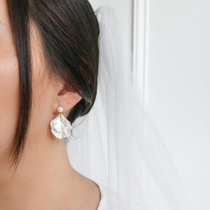 Pearl Petal Drop Earrings, Pearl Flower Petal Drop Earrings, Wedding Flower Earrings, White Flower Petal Earrings, Bridesmaids Earring