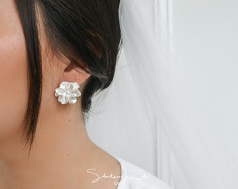 Peony Floral Stud Earrings, Bridal Flower Stud Earrings, Lightweight Wedding Flower Earrings, White Flower Earrings, Bridesmaids Earring