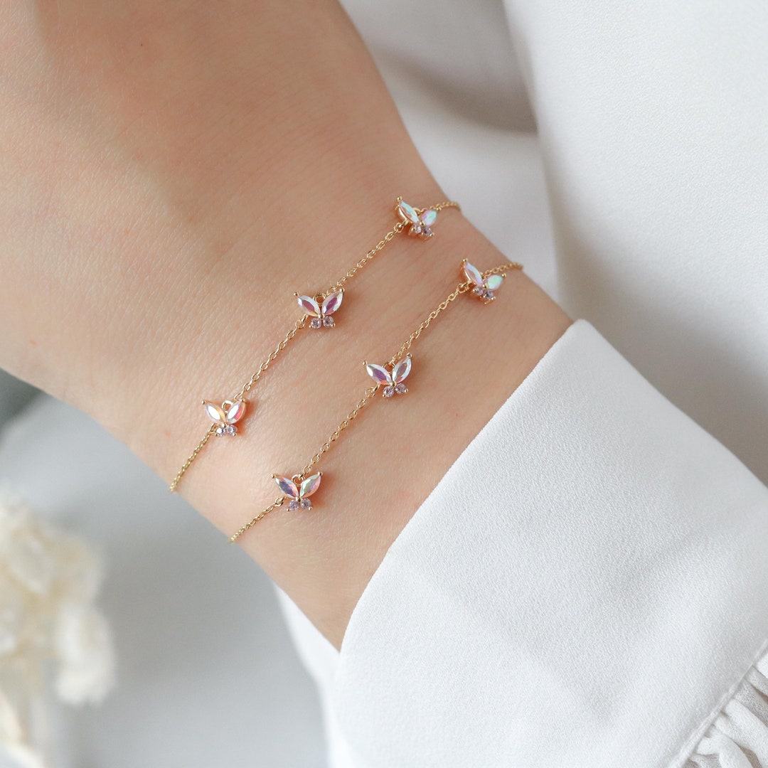 Dainty Butterfly Zircon Cluster Pendant Baby Pink String Bracelet - Jewenoir