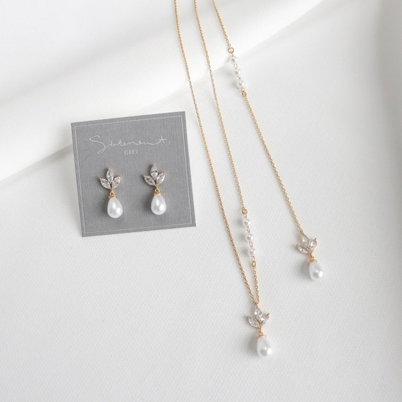 Yara cheap crystal necklace
