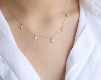 Vijf marquise kristallen hanger ketting - delicate ketting met zirkonia hangers - sterlingzilver - minimalistische sieraden - galacadeau