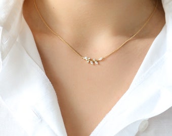 Necklace Leaf branch Aligned, Feminine Necklace, Bridesmaid Necklace, Flower Pendant Dainty Necklace, Delicate Necklace, Foliage Necklace