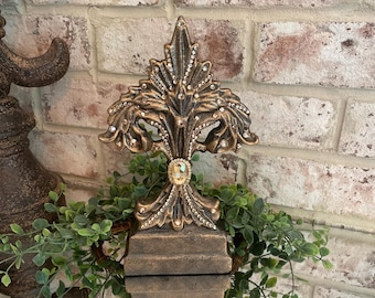 Cast Iron Fleur De Lis Door Stop