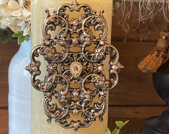 Baroque Style Oval Candle Pin