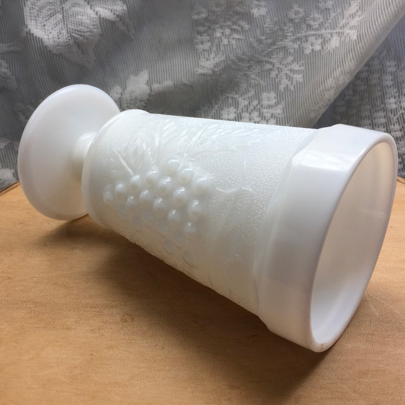 Water Goblets,Pedestal Vases,Vase Vintage Wedding Grape /& Leaf Pattern 1950s Milk Glass Vases Set6 Vintage Milk Glass Wedding Decor