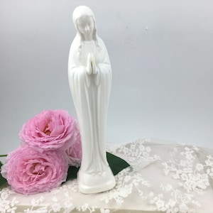 Madonna Figurine, Virgin Mary, Vintage, 1950s, Japan, Madonna, 8&quot;, Religious Figurine, Madonna Statue, Religious Statue, Vintage Madonna,