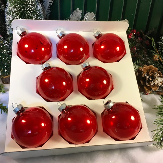 Vintage Christmas, Christmas Ornaments, 1970s, 2 1/4\