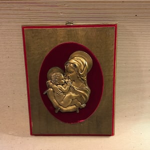 Vintage Wall Decor, Virgin Mary, Madonna, Religious Picture, 1940s, Catholic, Mary & Baby Jesus, Religious, Retro Religious, Vintage Madonna
