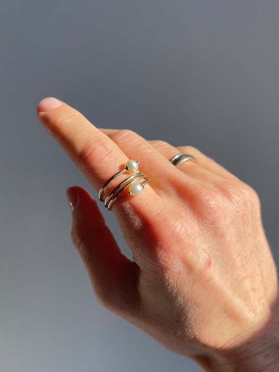 Vintage 14k Yellow Gold Pearl Spiral Ring