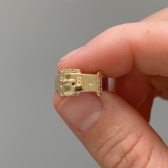 Vintage 14k Yellow Gold Etched Belt Buckle Ring Pinky Ring Midi