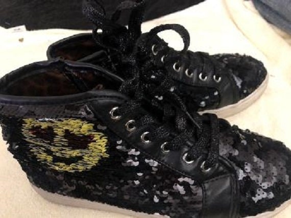 Steve Madden Black Sequence Sneakers Smiley Face yes Size 5 Very