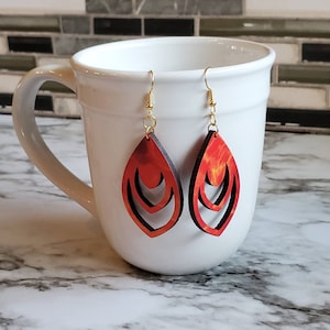 Laser Cut / Engraved Dangling Teardrop Earrings on Fire Design Pattern Ply