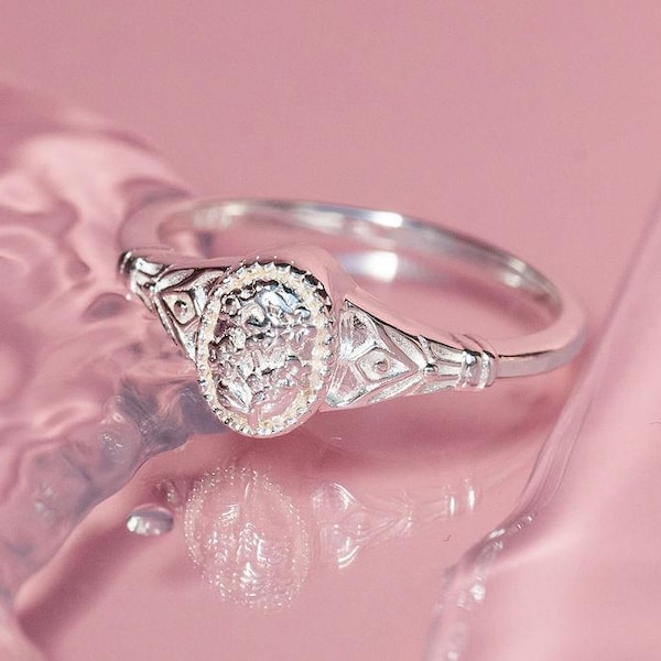 Sterling Silver - Forget-Me-Not Cremains Urn Ring