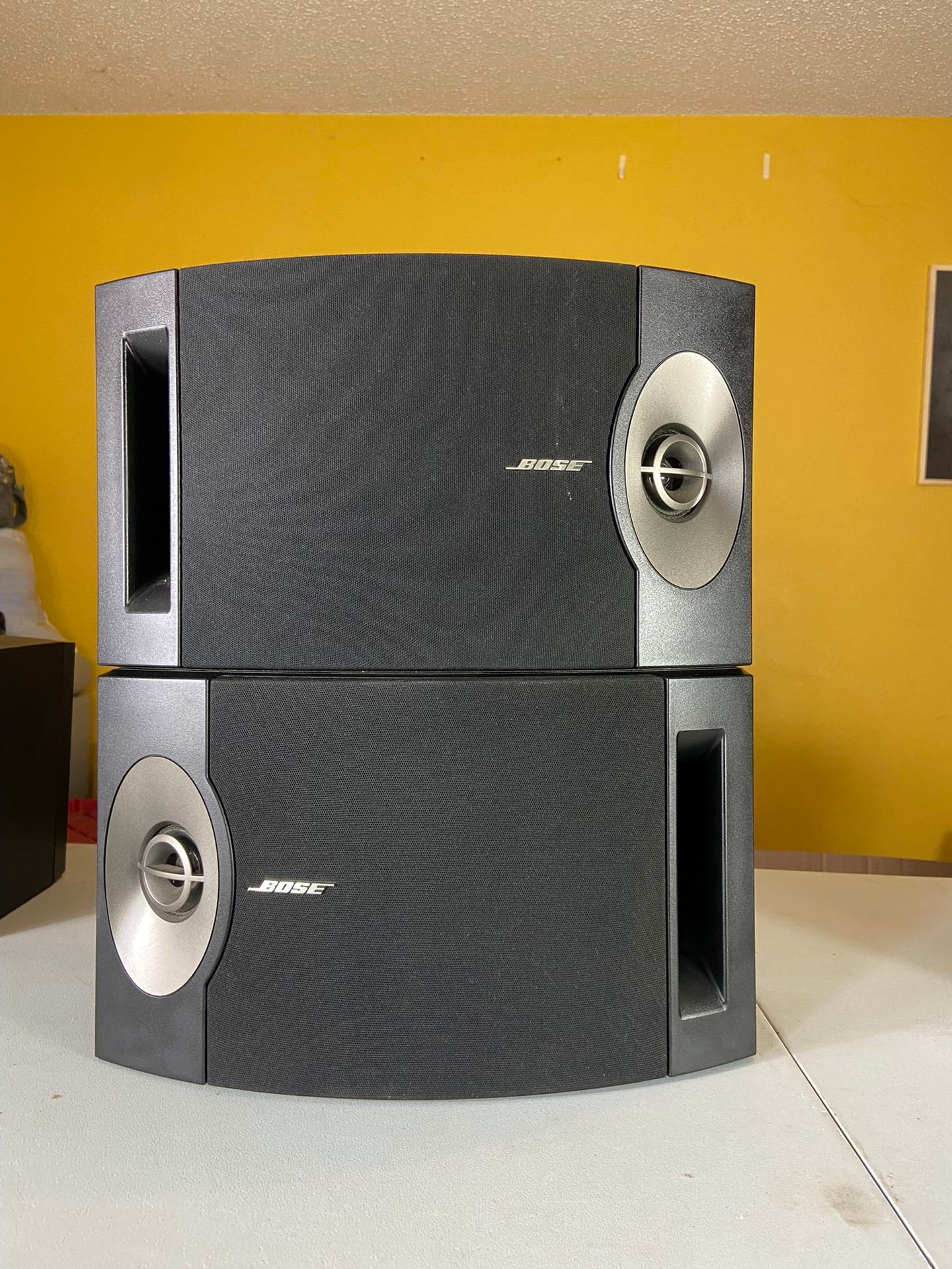 Bose 201-V Bookshelf Loud Speakers (pair) - Black - Etsy Bose 201-V Bookshelf Loud Speakers (pair) - Black - Etsy