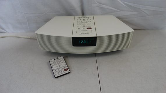 Bose Wave Radio/CD ホワイト Bose Wave Music System with Multi-CD Changer - Platinum