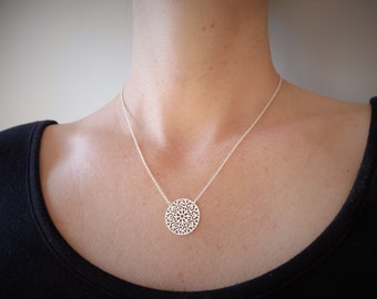 Sterling Silver Mandala Coin Necklace . Dainty Flower Medallion Silver 925 . Layering Minimalist Jewelry . Sacred Geometry Jewelry