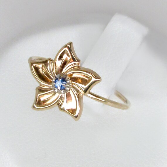 14k gold sapphire ring, antique sapphire ring, flo