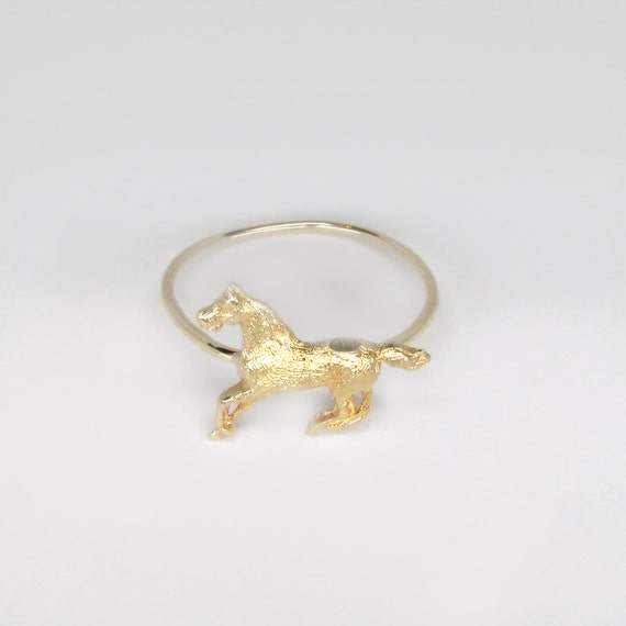gold horse ring, galloping horse ring, gold equestria… Gem