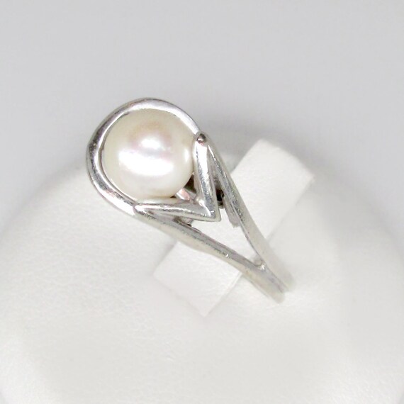 pearl ring, 14k white gold pearl ring, vintage pea