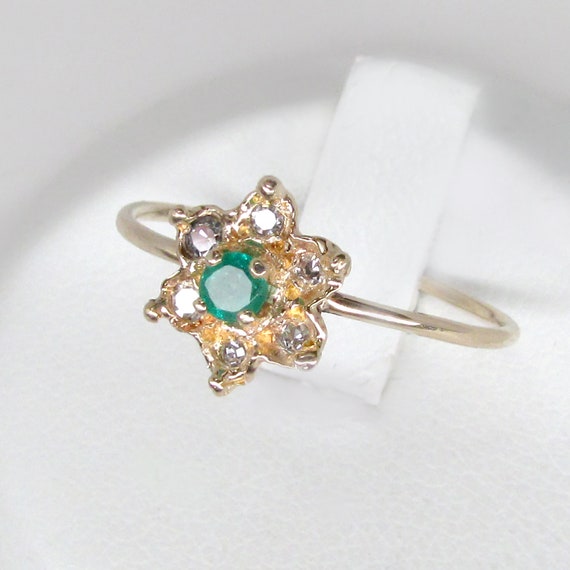emerald ring, emerald diamond ring, emerald flower