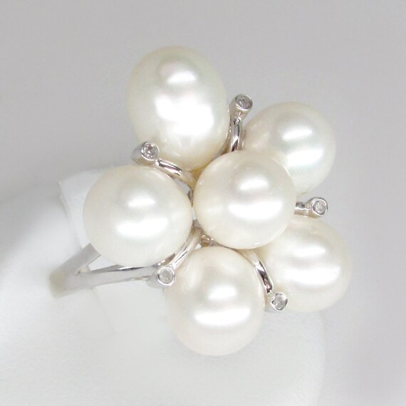 pearl ring, salt water pearls, pearl diamond ring,