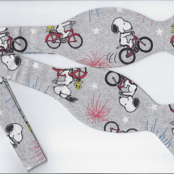 Snoopy Bow Tie, Snoopy & Woodstock riding Bicycles on Gray, Self-tie and Pre-tied Bow tie, Bow ties for Men, Boys bow tie, Girls Hair Bow